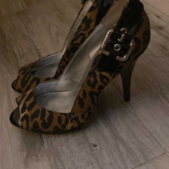 Don’t fit anymore!! So sad so cute! - Picture 1 of 3